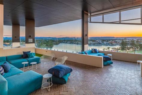cheap accommodation near dreamworld